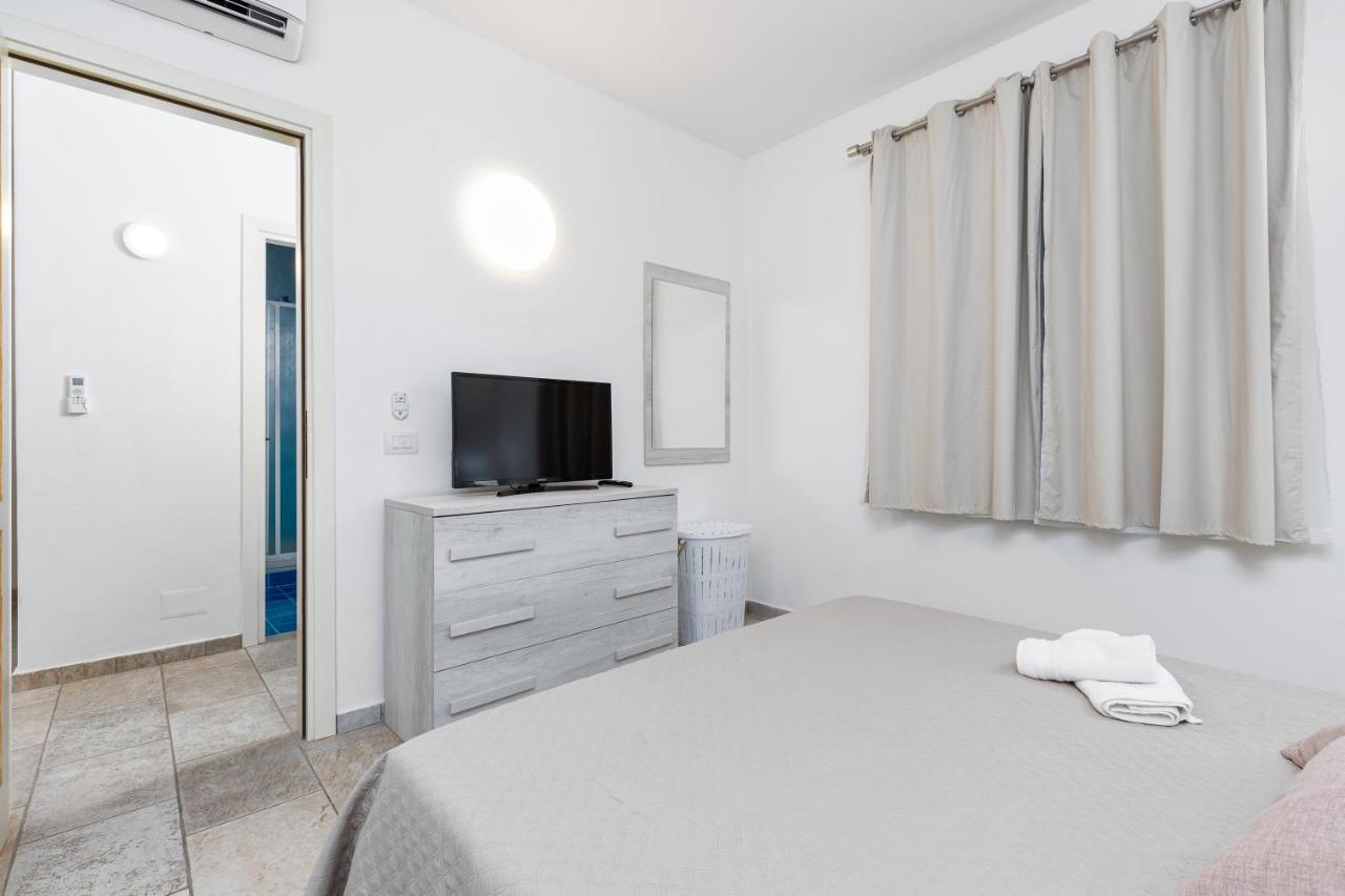 Casa Vacanze Lo Squalo 奧爾比亞 外观 照片